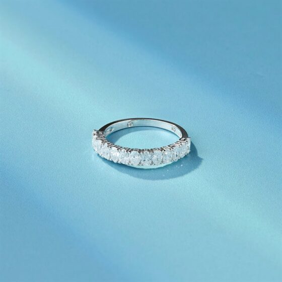 The Balanced Flow Ring