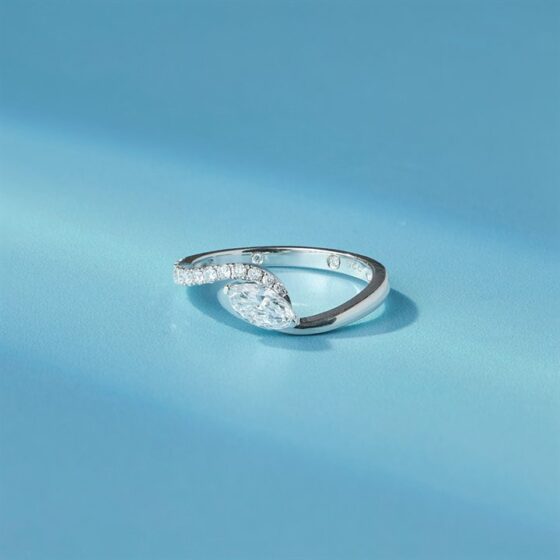 The Natural Flow Ring