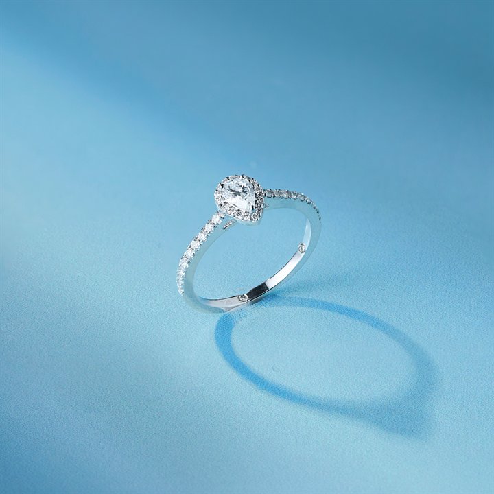 The Refined Form Ring
